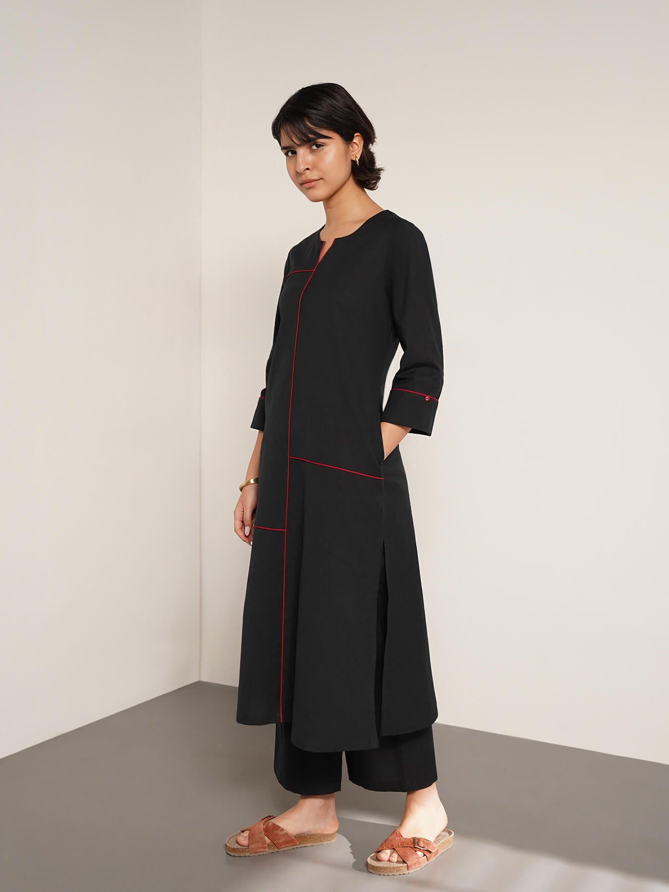 Cotton Colourblock Round Neck Kurta Set - Black