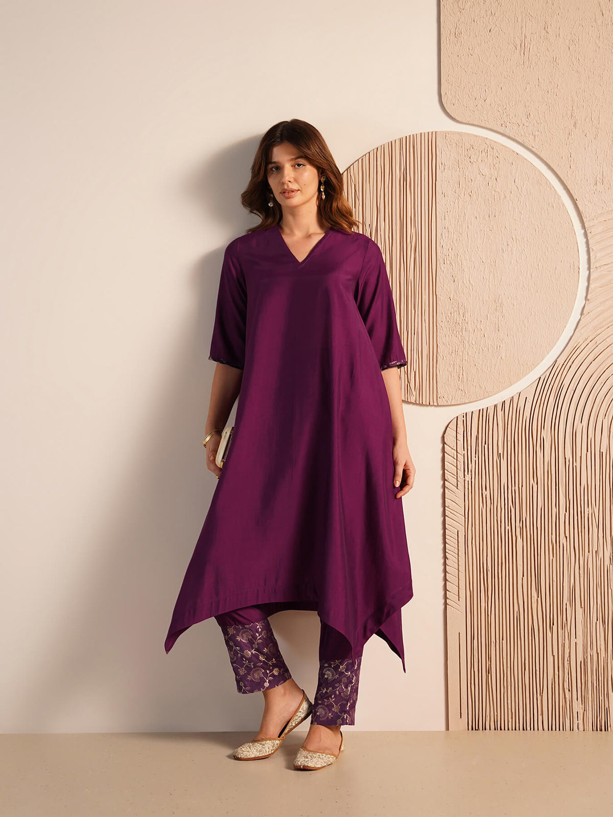 Viscose Silk Solid V-Neck Kurta Set - Purple