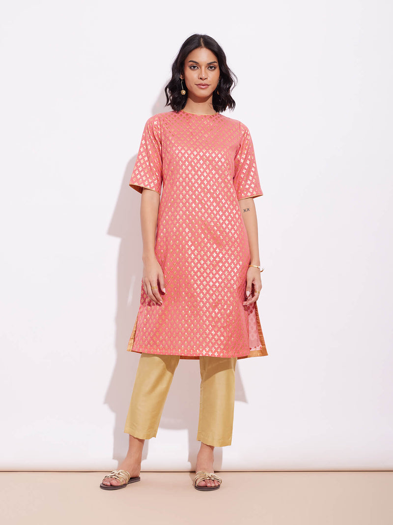 Chanderi Woven Design Kurta Set - Peach & Gold