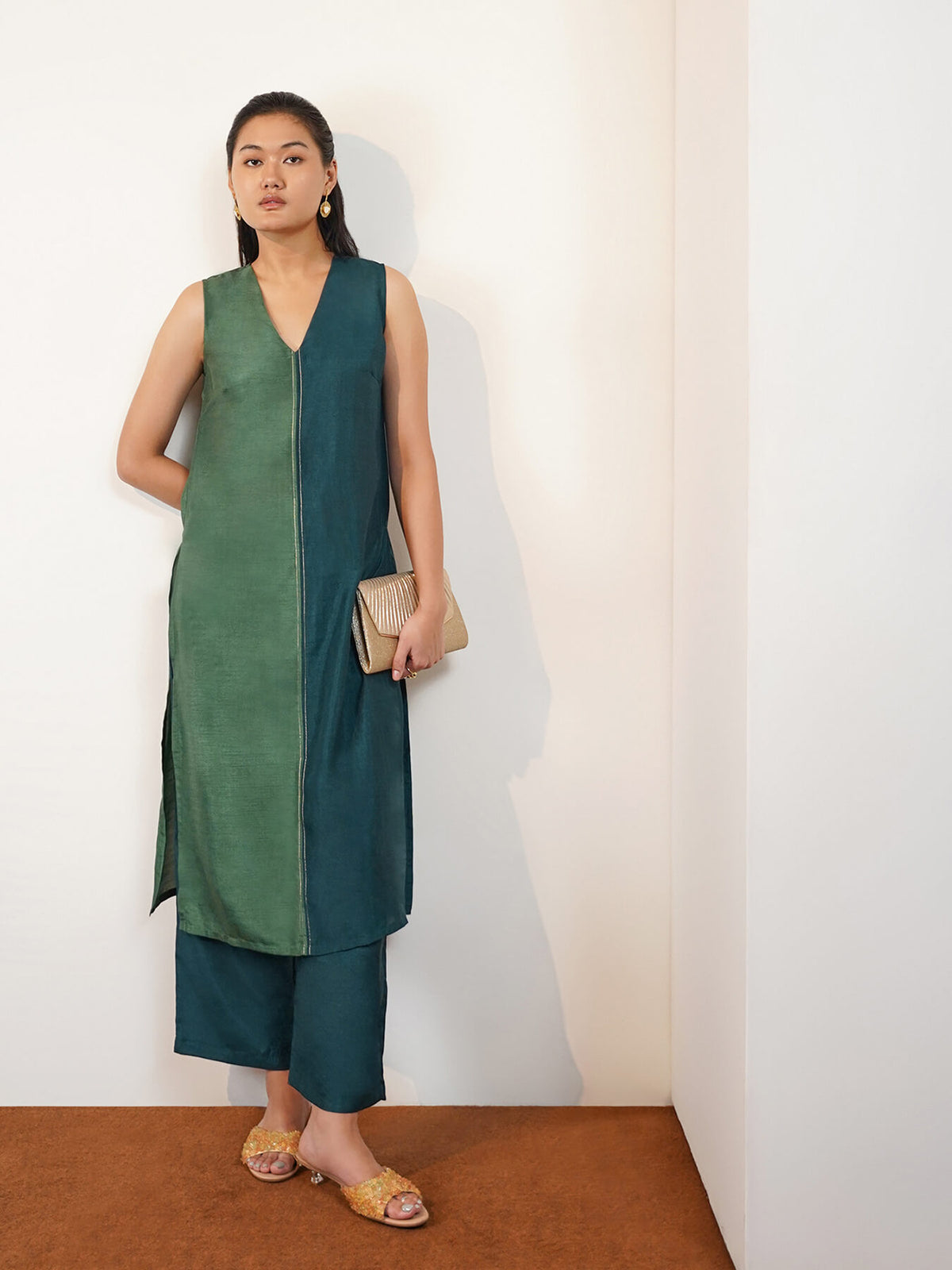 Silk Blend Colourblock Straight Kurta Set - Green