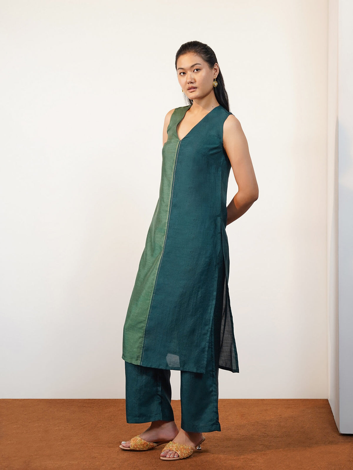 Silk Blend Colourblock Straight Kurta Set - Green