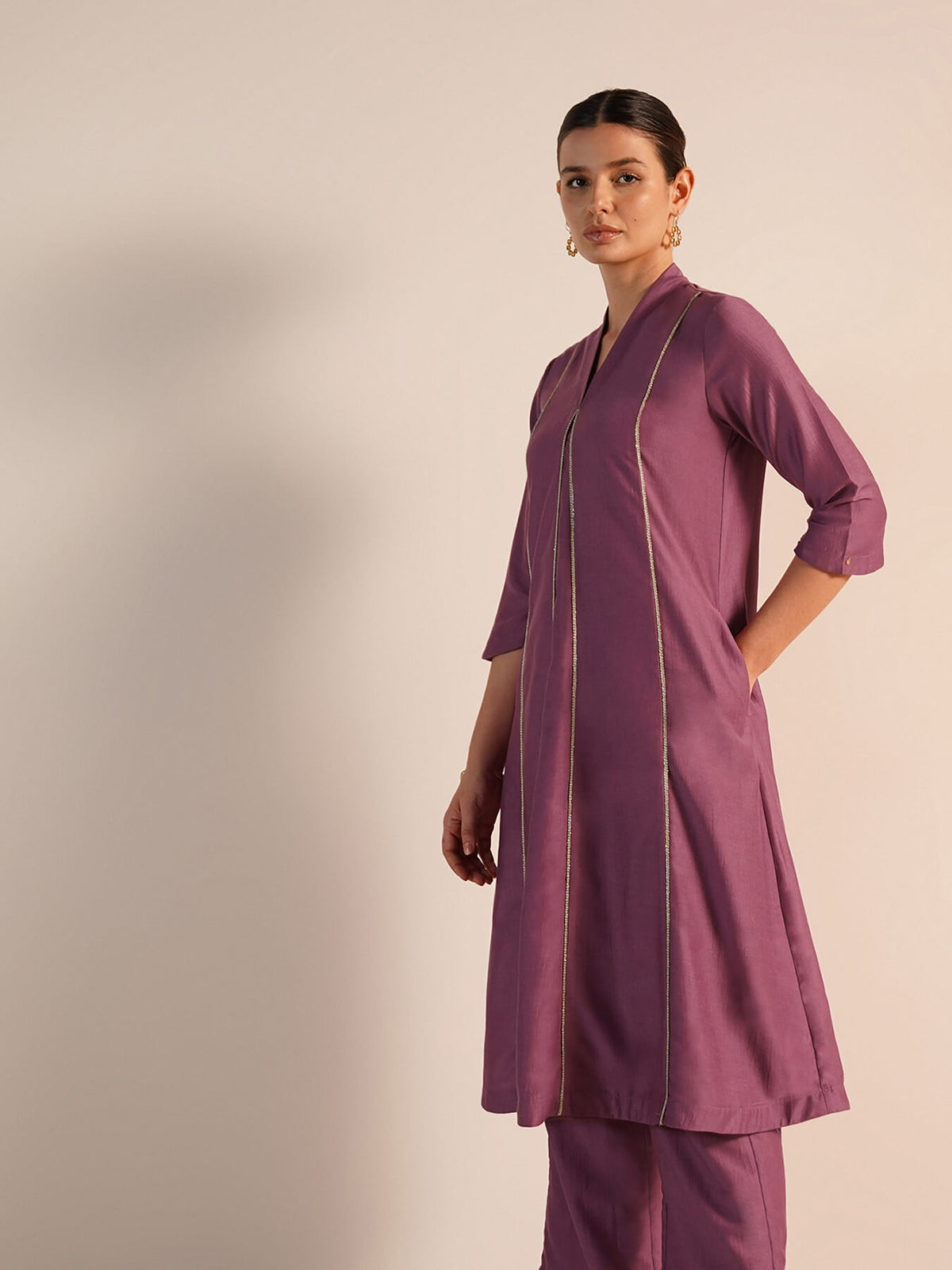 Viscose Silk Solid V-Neck Kurta Set - Lavender