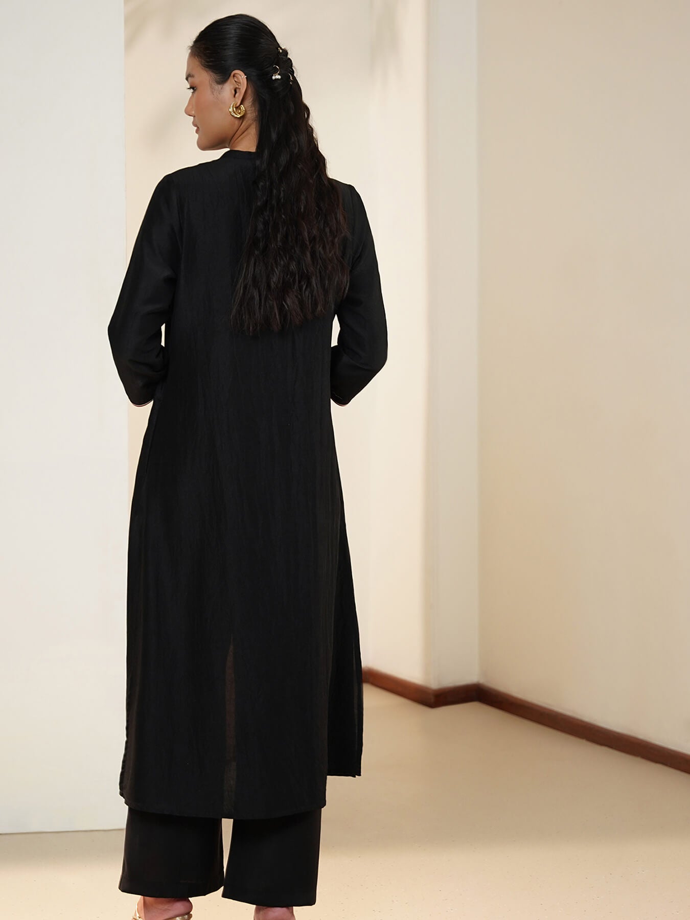 Silk Blend Colourblock Kurta Set - Black & Beige