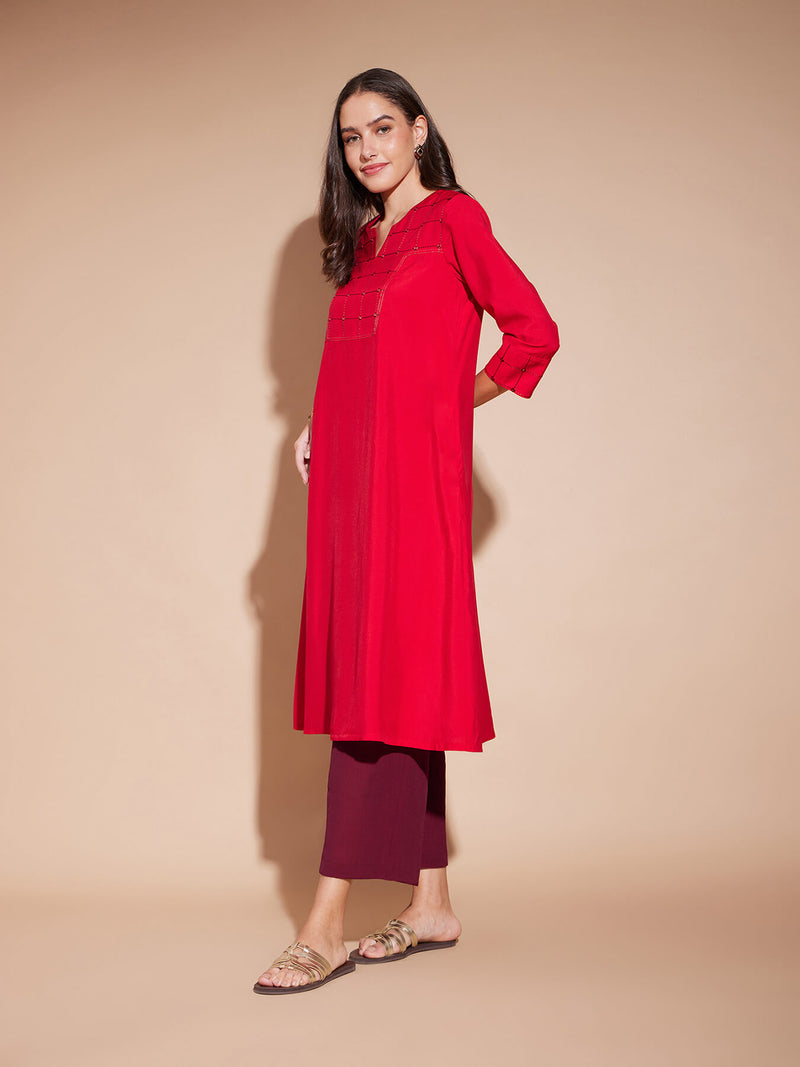 Viscose Solid Yoke Detail Kurta Set - Red & Maroon