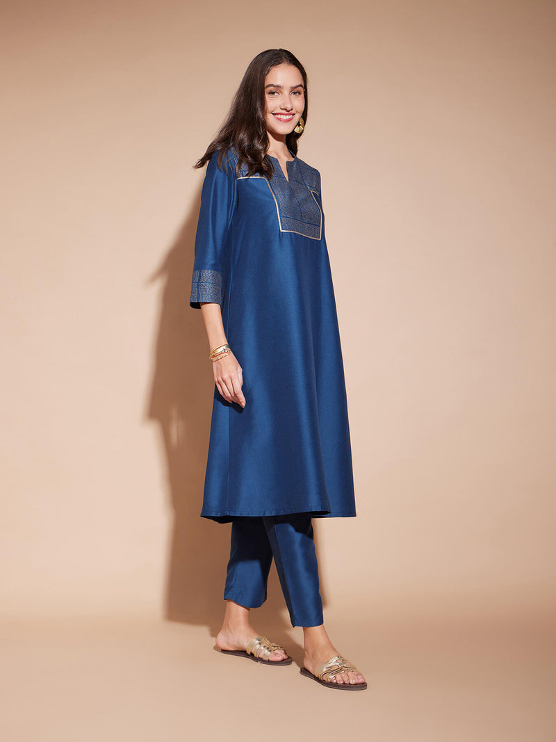 Viscose Solid Yoke Detail Kurta Set - Blue