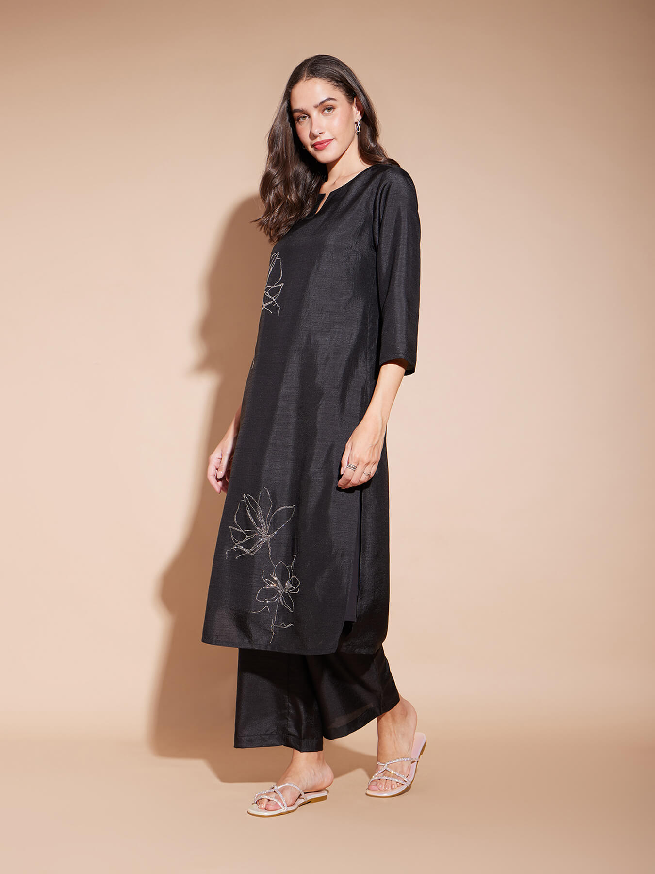 Floral Straight Stud Detail Kurta Set - Black