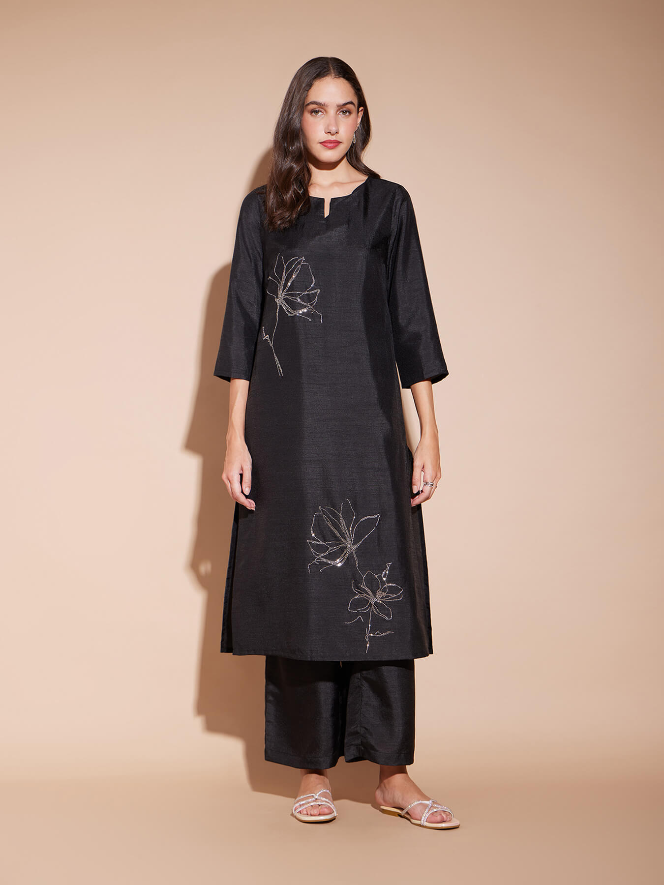 Floral Straight Stud Detail Kurta Set - Black