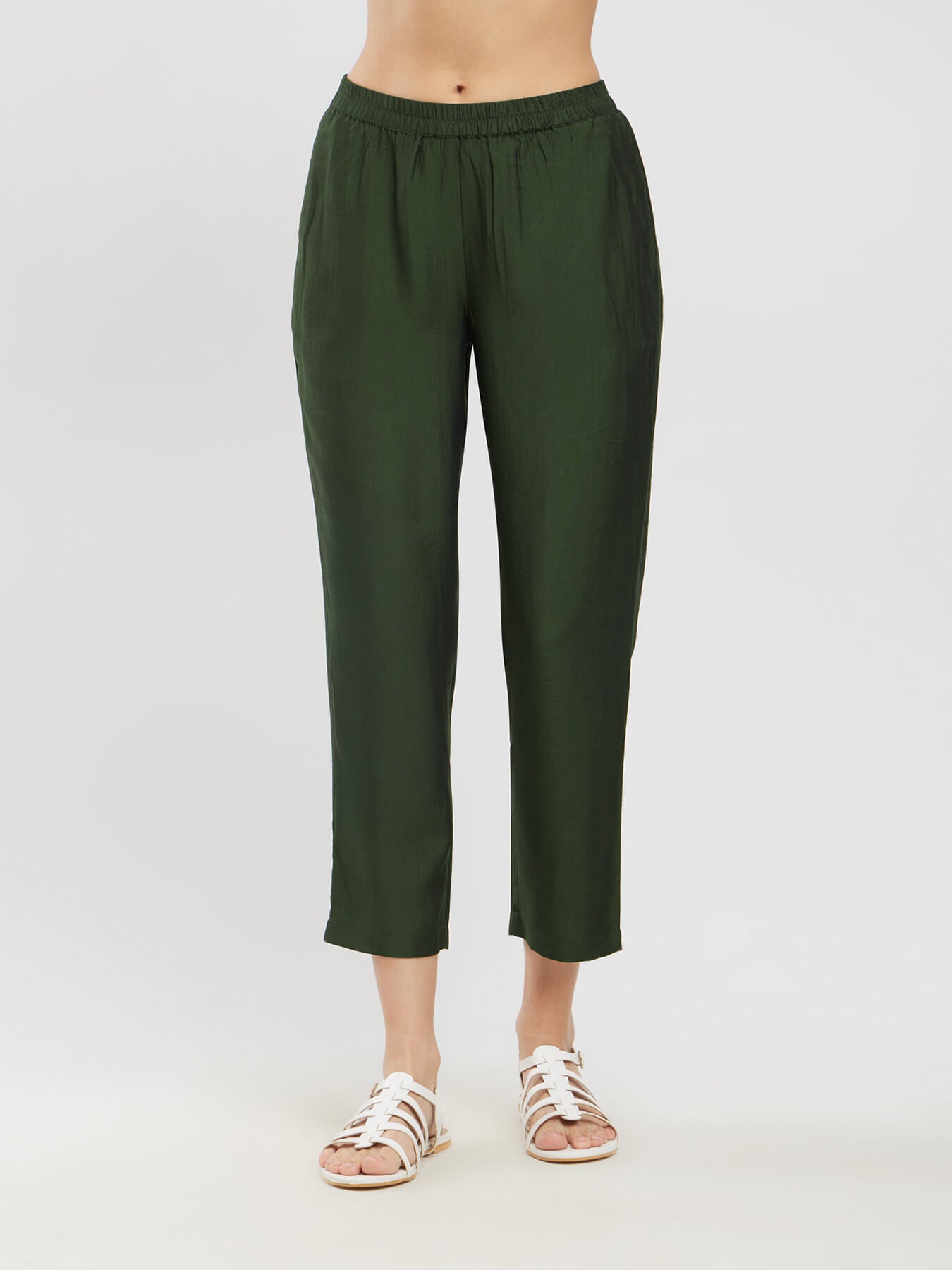 Rayon Solid Lace Detail Kurta Set - Olive