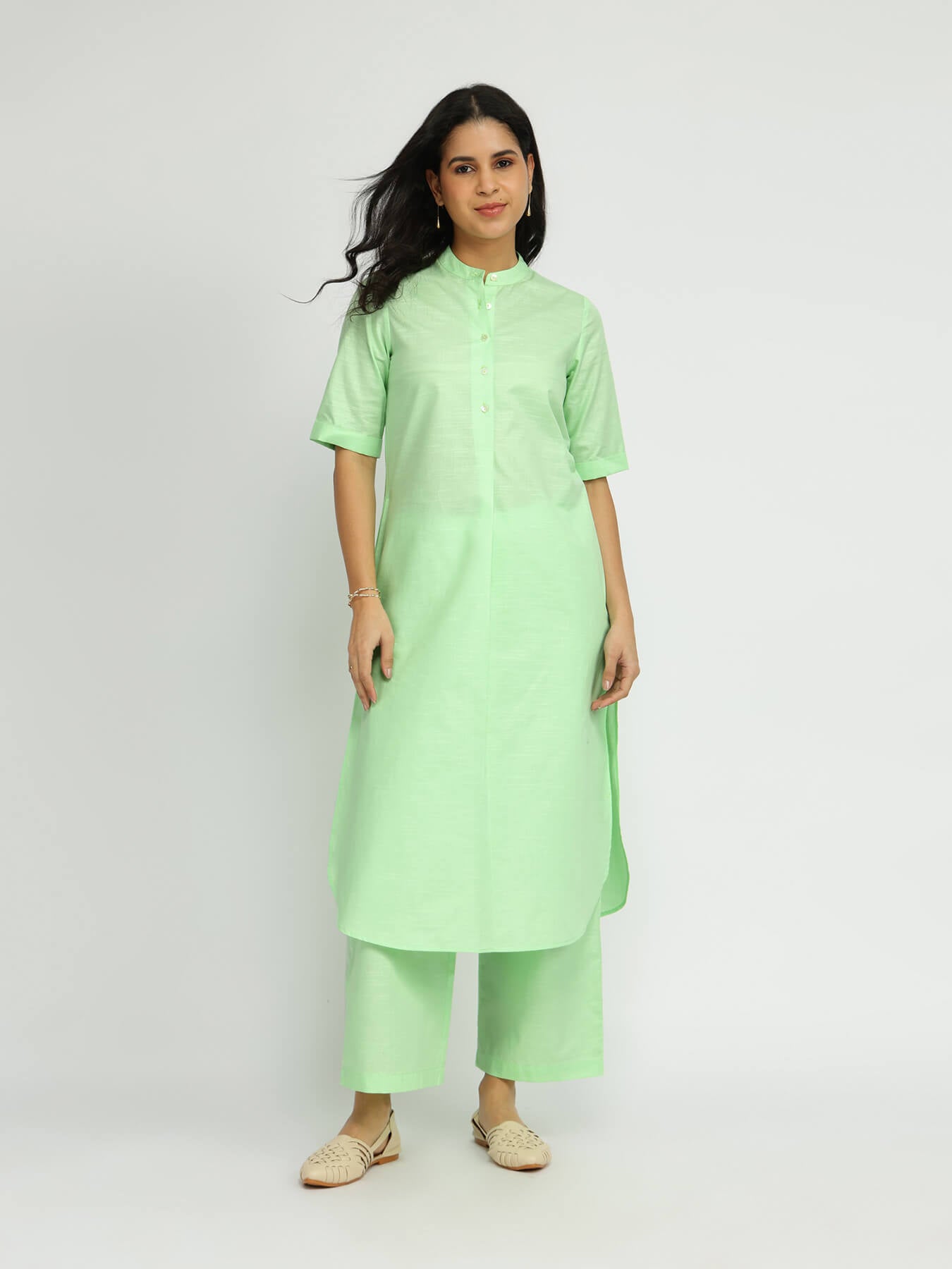 Luxe-Textured Cotton Solid Kurta Set - Green
