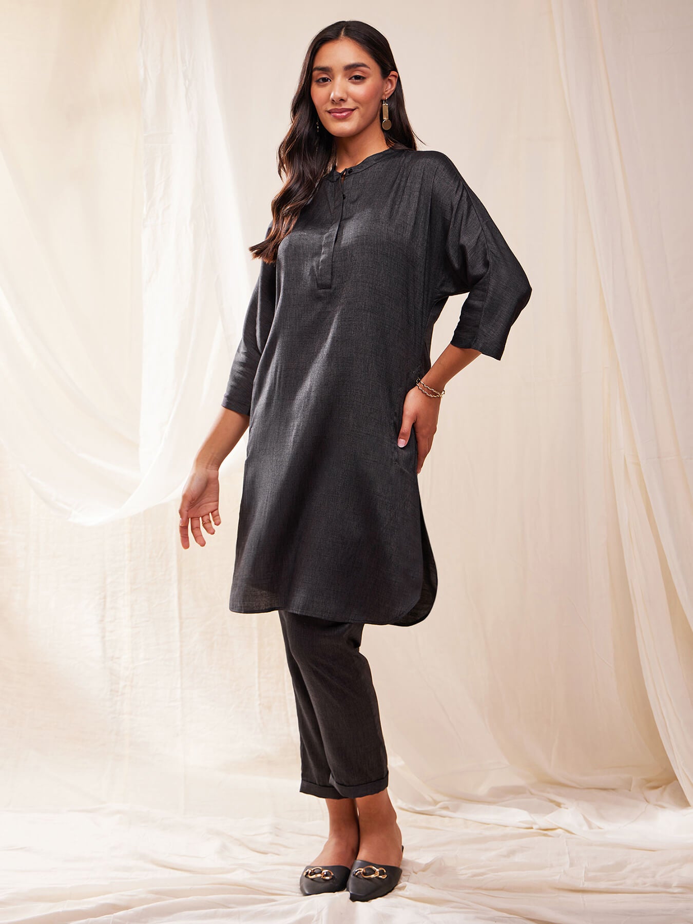 Buy Grey Solid Dolman Sleeve Tunic Online | Pink Fort – Pink Fort by ...