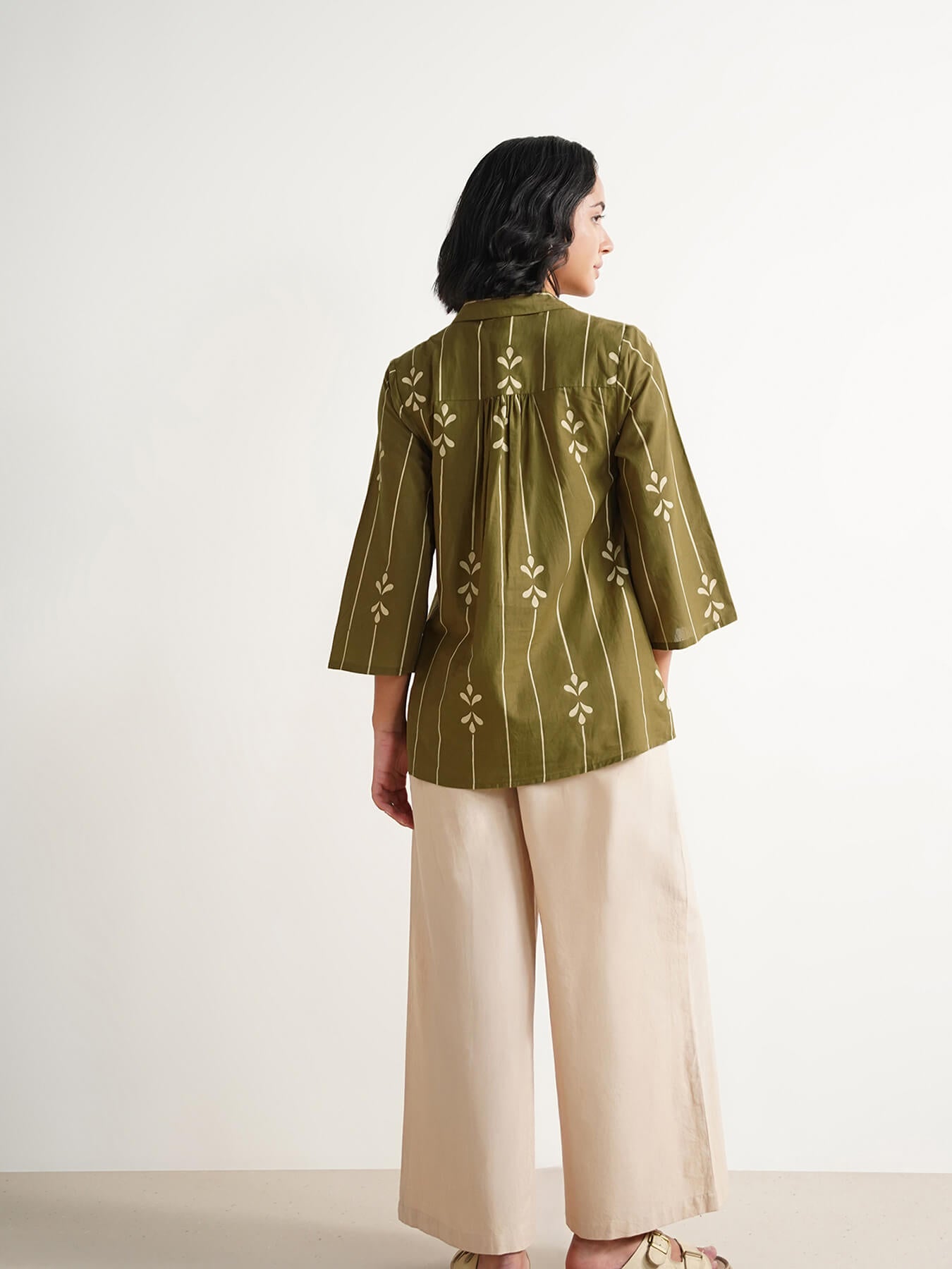 Cotton Abstract Shirt Collar Top - Green