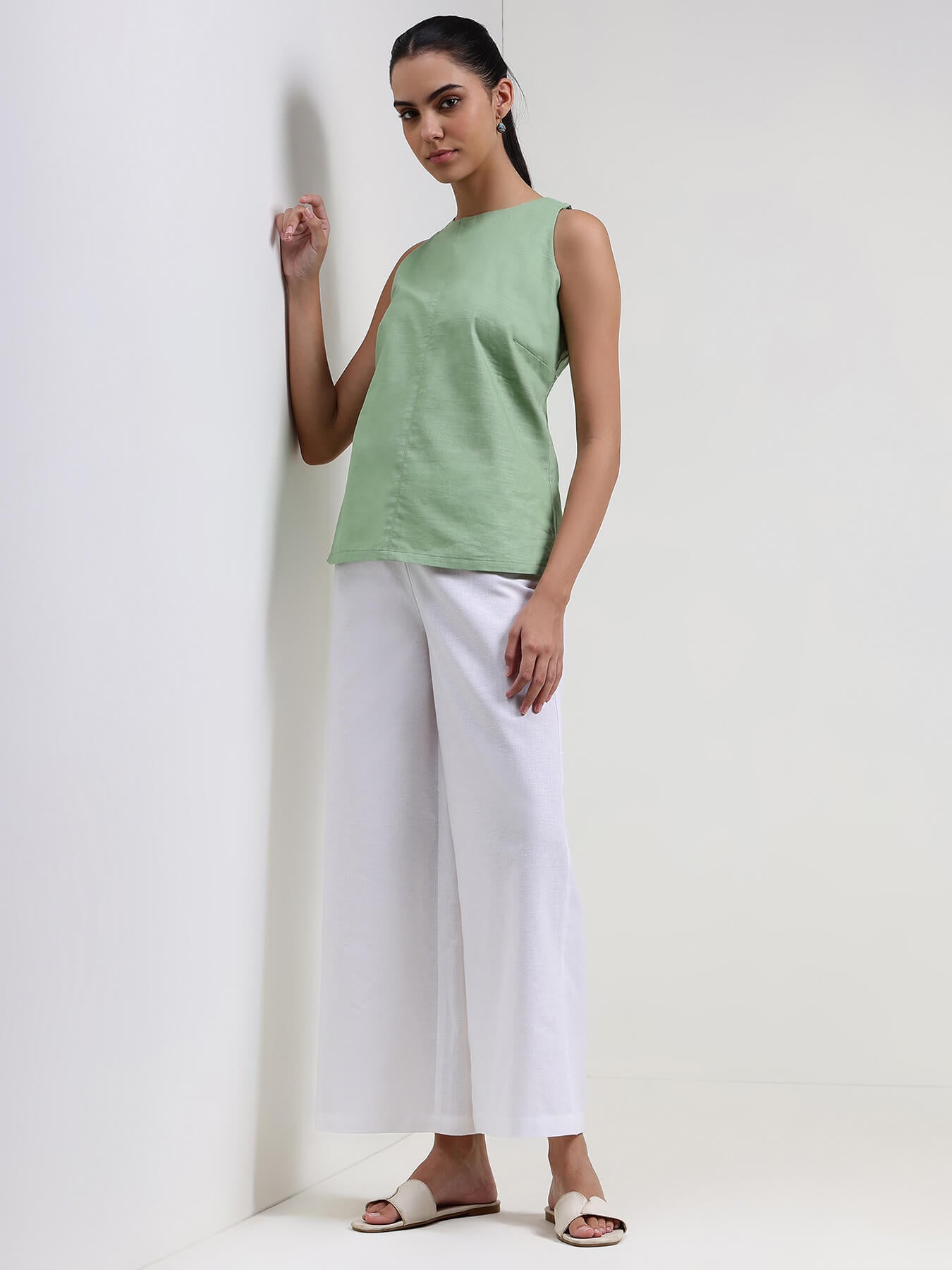 Linen Blend Solid Flared Trouser - White