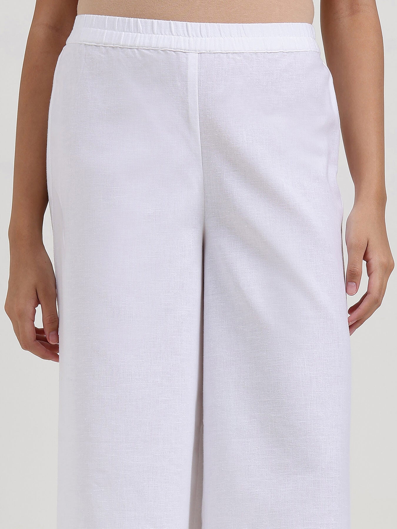 Linen Blend Solid Flared Trouser - White