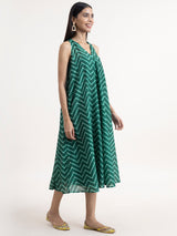 Buy Bottle Green Sleeveless Chevron Print Dress Online | Pink Fort
