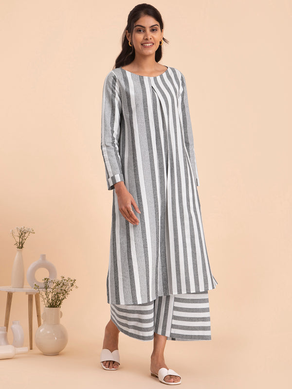 Buy Black and White Cotton Striped A line Kurta Online | Pink Fort