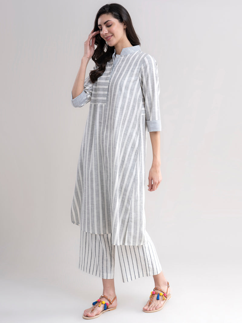 Buy Black and White Striped Play Kurta Set Online | Pinkfort