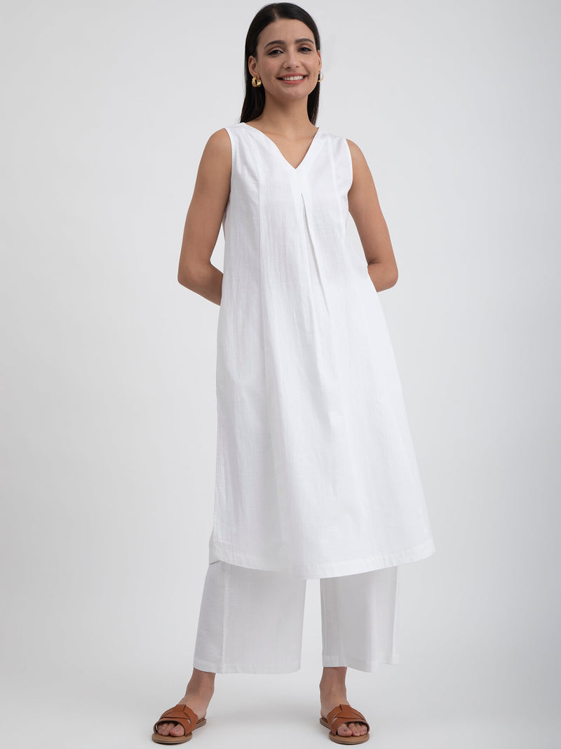 Buy White Linen Blend Sleeveless Relaxed Kurta Set Online | Pink Fort